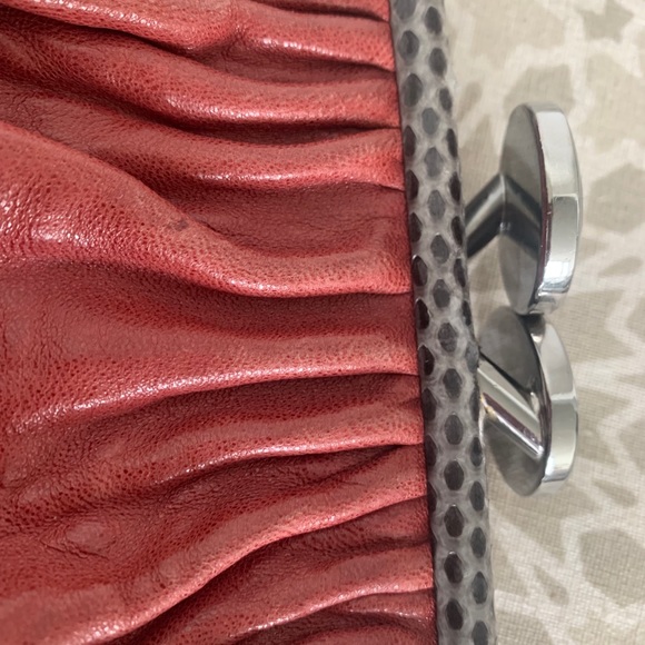 Handbag - Picture 5 of 7